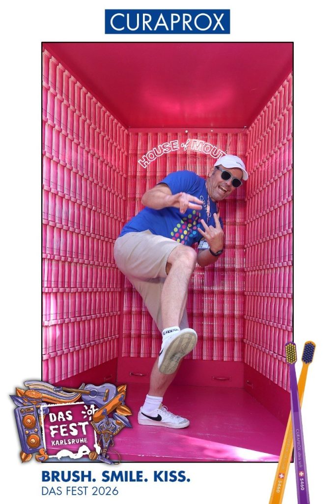 Gebrandeter Curaprox-Fotobox-Ausdruck von DAS FEST 2026