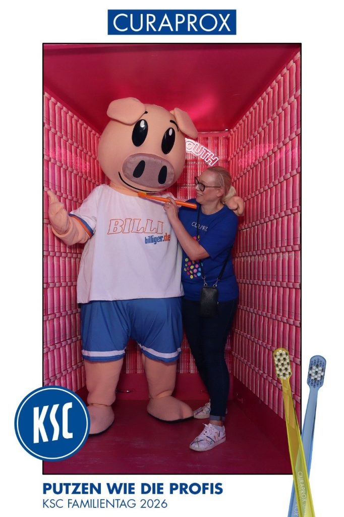 Gebrandeter Curaprox-Fotobox-Ausdruck beim KSC-Familientag 2026